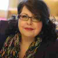 Trish Gastineau Head Shot