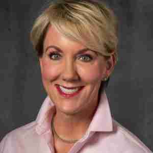 Laurie Bohn Head shot