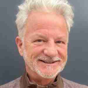 Head shot - Bob Sweeney