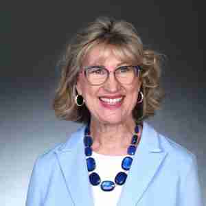 Head shot - Geraldine Ree