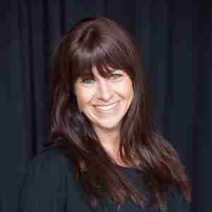 Head shot - Anka Foller Carroll