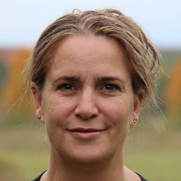 Jacqueline Darian-Varzeliotis, CTA profile photo